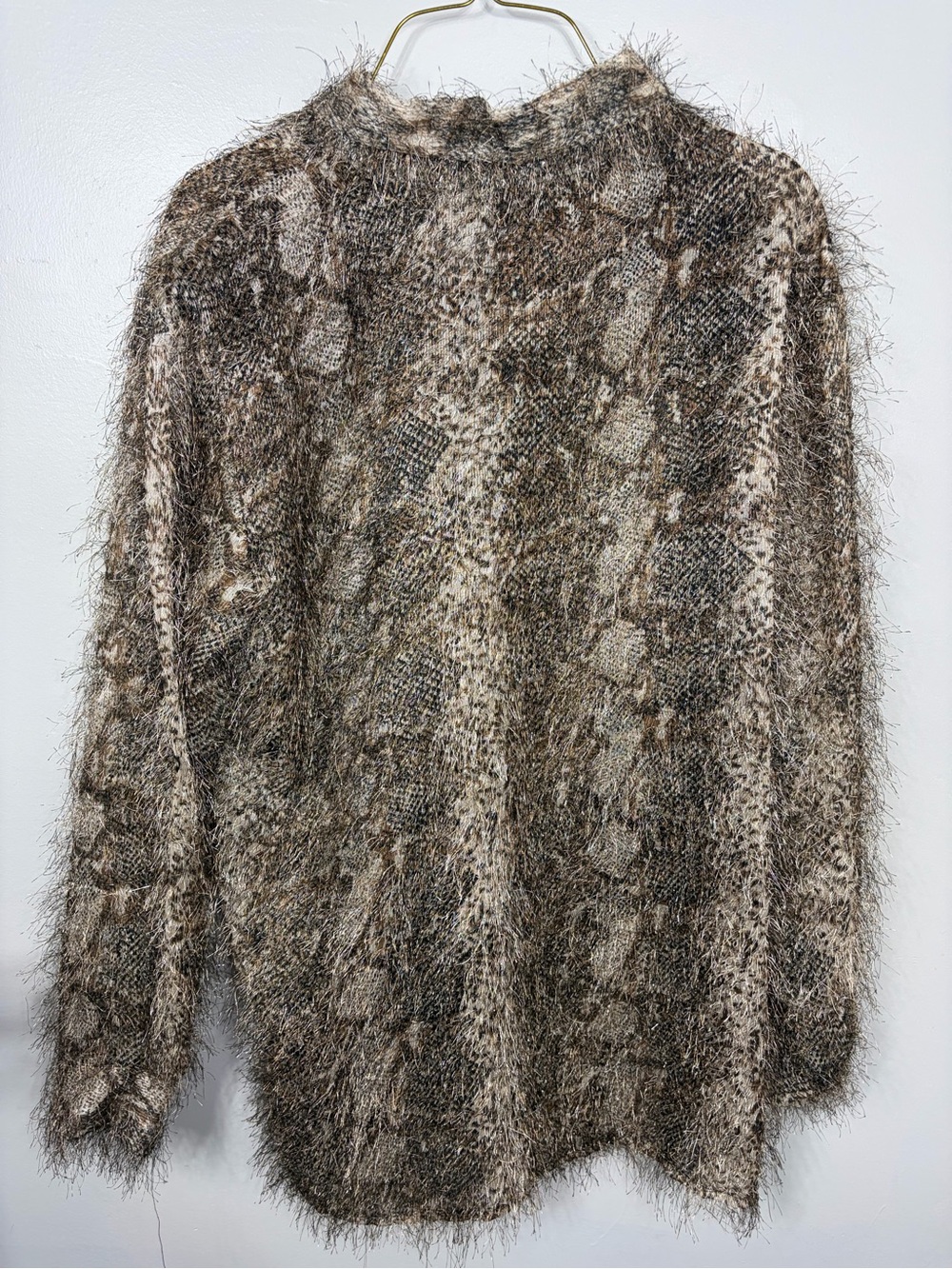 VTG Selene Sport NWT Shaggy Eyelash Knit Animal Print Button‎ Down Top Large New - Picture 4 of 4